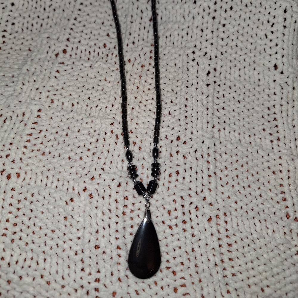 HEMATITE Elegant Black Beaded Necklace